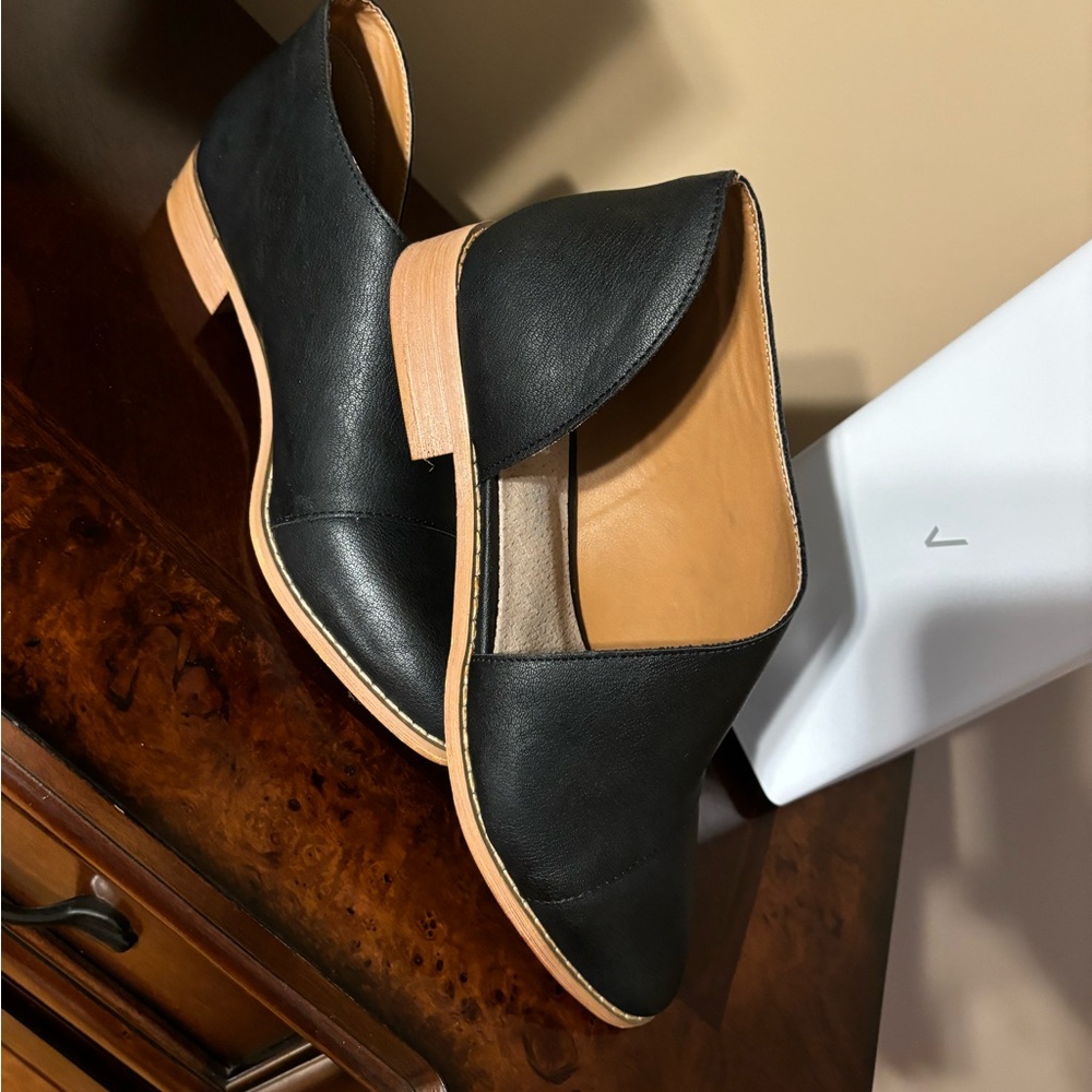 Buckle MiMi Shoes NWT - Picture 2 of 13